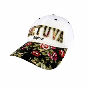 Baltos spalvos moteriška kepurė nuo saulės su gėlėtu snapeliu ir užrašu Lietuva